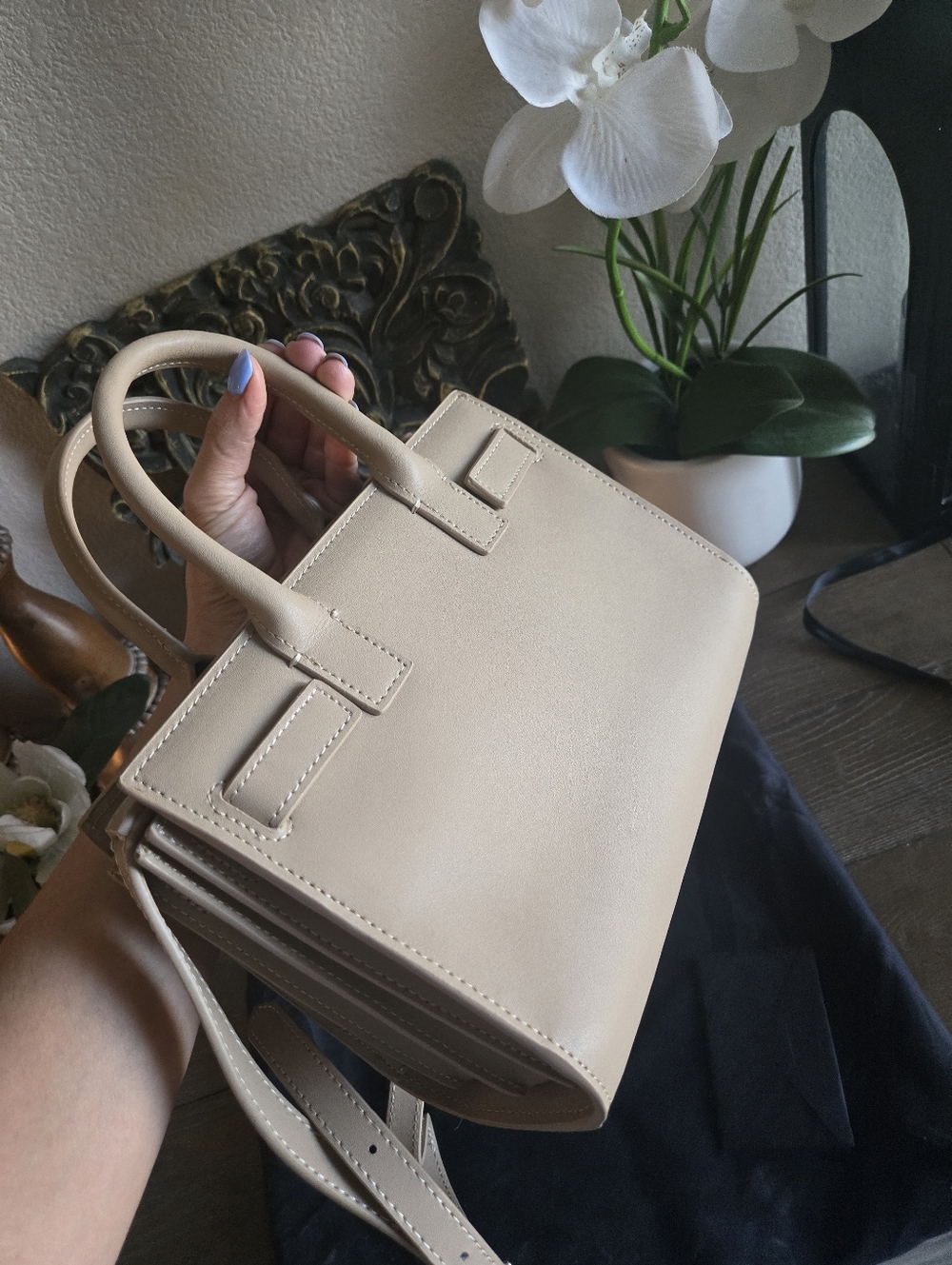 Beige Purse - Picture 11 of 16